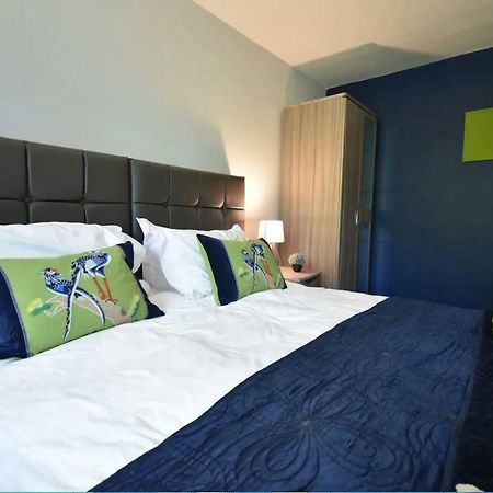 3-Bedroom Comfy Home In Solihull Exteriör bild