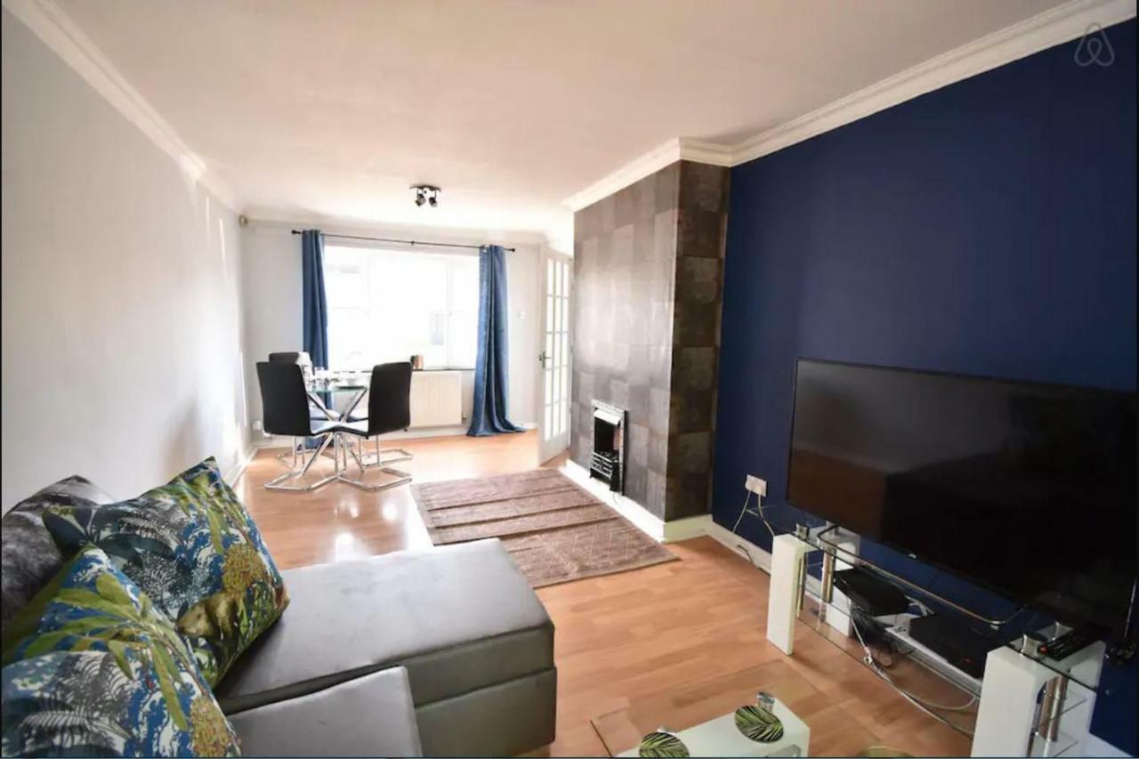 3-Bedroom Comfy Home In Solihull Exteriör bild