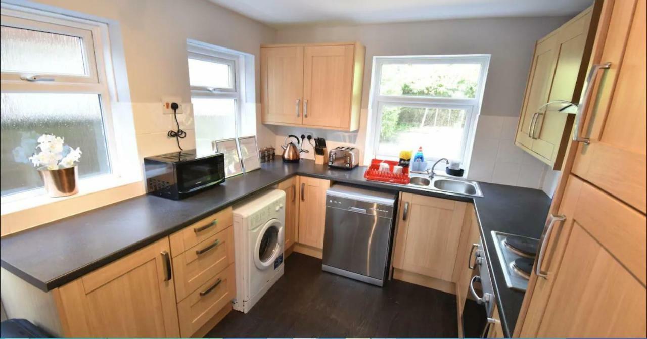 3-Bedroom Comfy Home In Solihull Exteriör bild